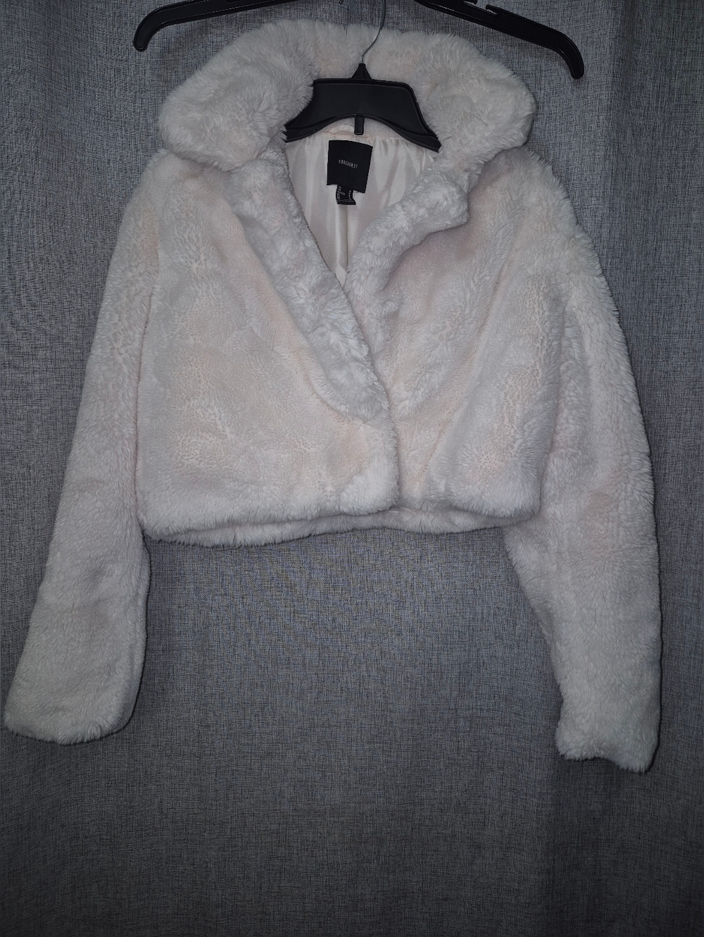 Forever 21 Soft Cream Faux Fur Cropped Hooded Jacket